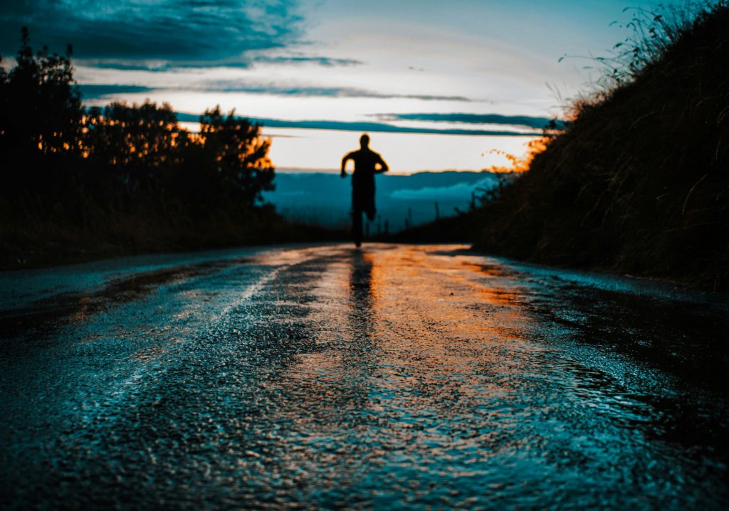 Τρέξιμο: Ποια είναι η καλύτερη ώρα της ημέρας για να χάσουμε βάρος