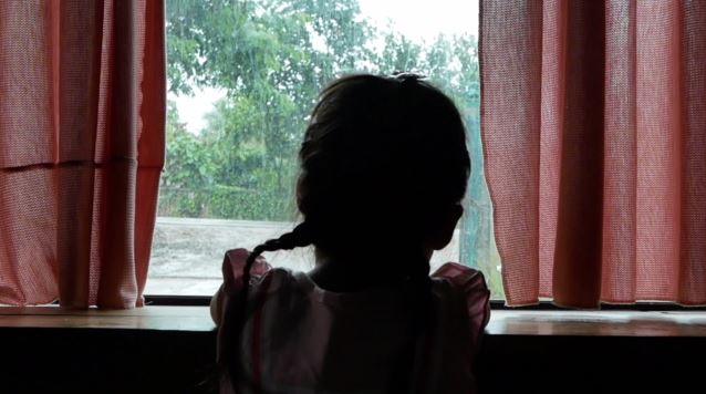 Ζάκυνθος: Υιοθέτησε τα παιδιά και τα κακοποιούσε η 49χρονη – Τα έσωσε η γειτόνισσα