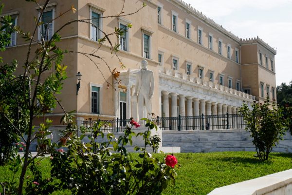 Έρευνα: Παρεμβατικότητα «ναι» αλλά χωρίς αύξηση φόρων για τη βελτίωση του κράτους