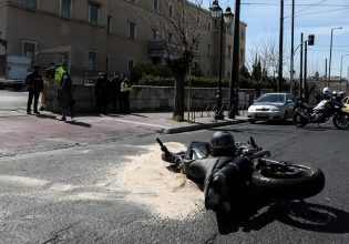 Τροχαίο στη Βουλή: Ξεκίνησε σήμερα η δίκη για τον θάνατο του Ιάσονα – «Φέτος θα γινόταν 26»