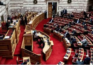 Συνταξιούχοι εργαζόμενοι: Νέα ερώτηση στη Βουλή για την «κατάφωρη αδικία» – Εξακολουθεί να κωφεύει η κυβέρνηση