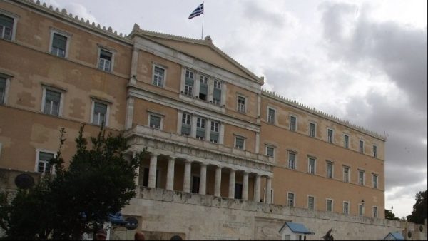 Βουλή: Στην ολομέλεια το νέο νομοσχέδιο για την δημόσια υγεία