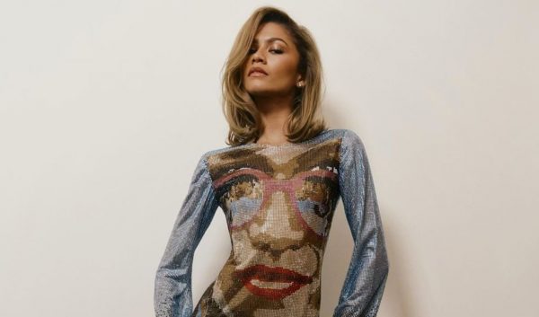 Η Zendaya με φόρεμα-αφίσα του Challengers της Celia Kritharioti