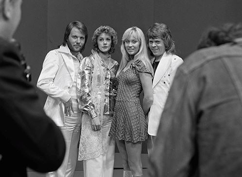 «Ένα ακόμη συγκρότημα τσιχλόφουσκας»: Η ημέρα που οι Abba κέρδισαν τη Eurovision