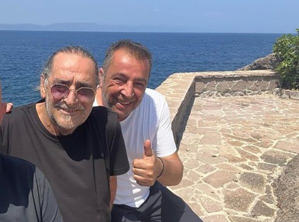 Δημήτρης Χρυσοχοΐδης: Οι κρίσεις πανικού και η τελευταία συνάντηση με τον Βασίλη Καρρά