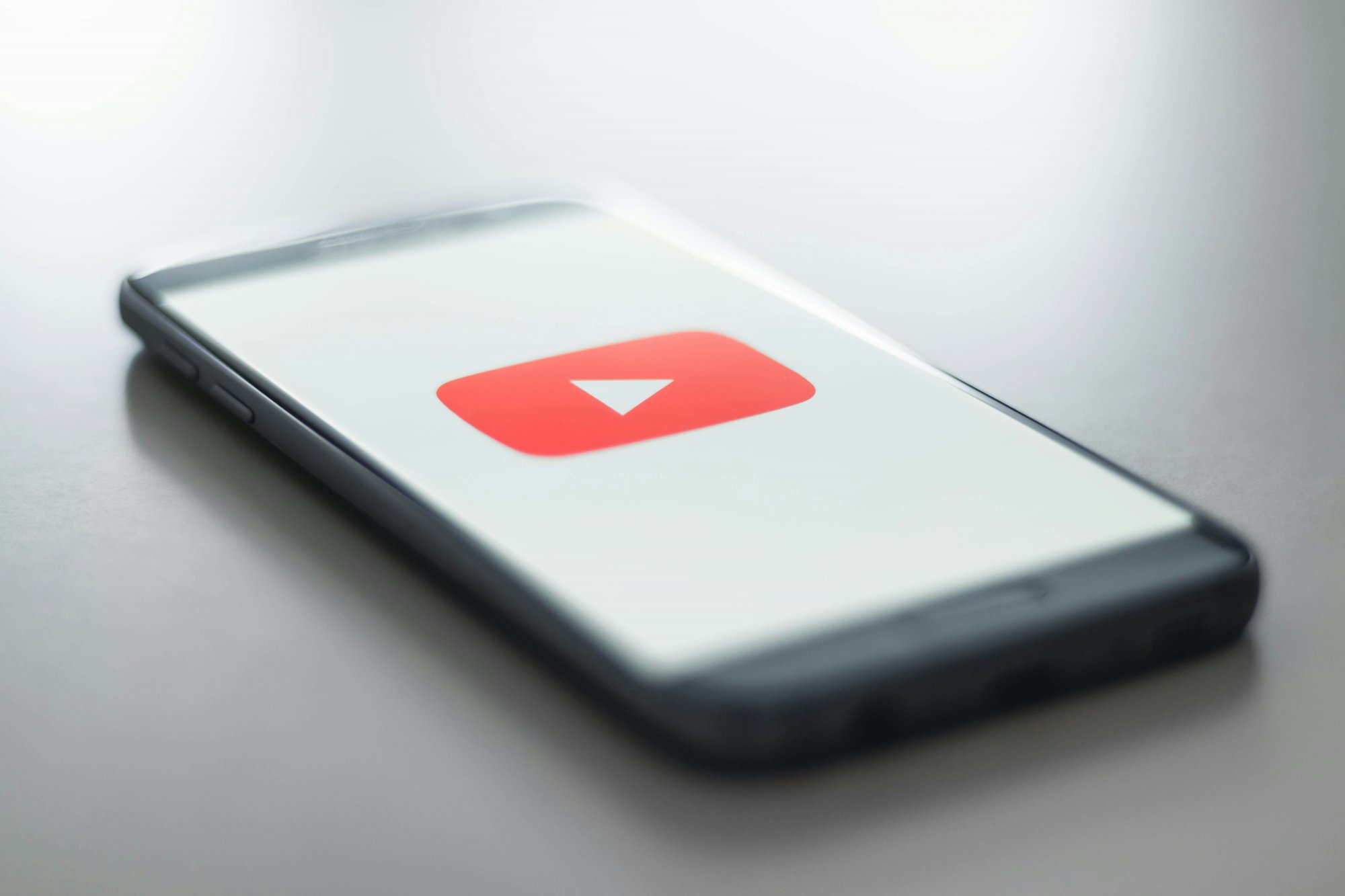 Η ιστορία του YouTube: Τι έδειχνε το πρώτο βίντεο που ανέβηκε πριν από 19 χρόνια