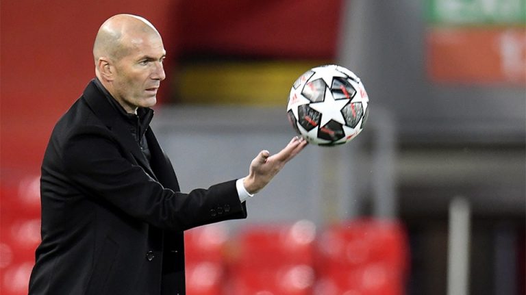 Η Μπάγερν Μονάχου βολιδοσκοπεί τις προθέσεις του Ζιντάν (pic)