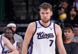 Αυλαία στην κανονική διάρκεια του NBA με νίκη των Κινγκς – Άποντος ο Βεζένκοφ