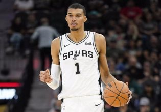 Ρούκι της σεζόν στο NBA ο Γουεμπανιαμά (vids)