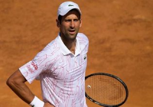 Απίστευτο: Ο Τζόκοβιτς δέχτηκε μπουκάλι στο κεφάλι την ώρα που υπέγραφε αυτόγραφα (vid)