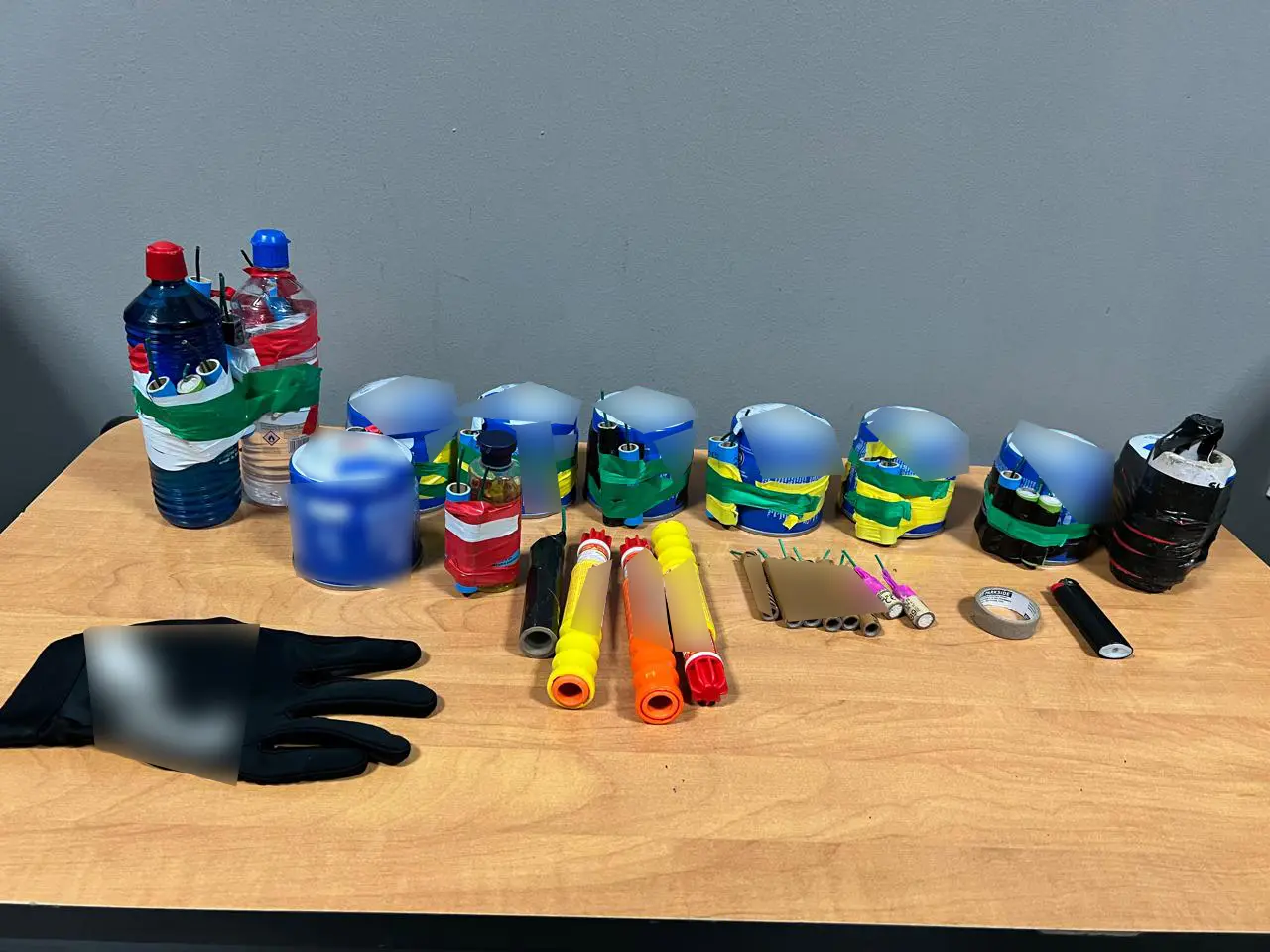 Πάσχα: Εφτά συλλήψεις για βεγγαλικά το βράδυ της Ανάστασης στην Αττική