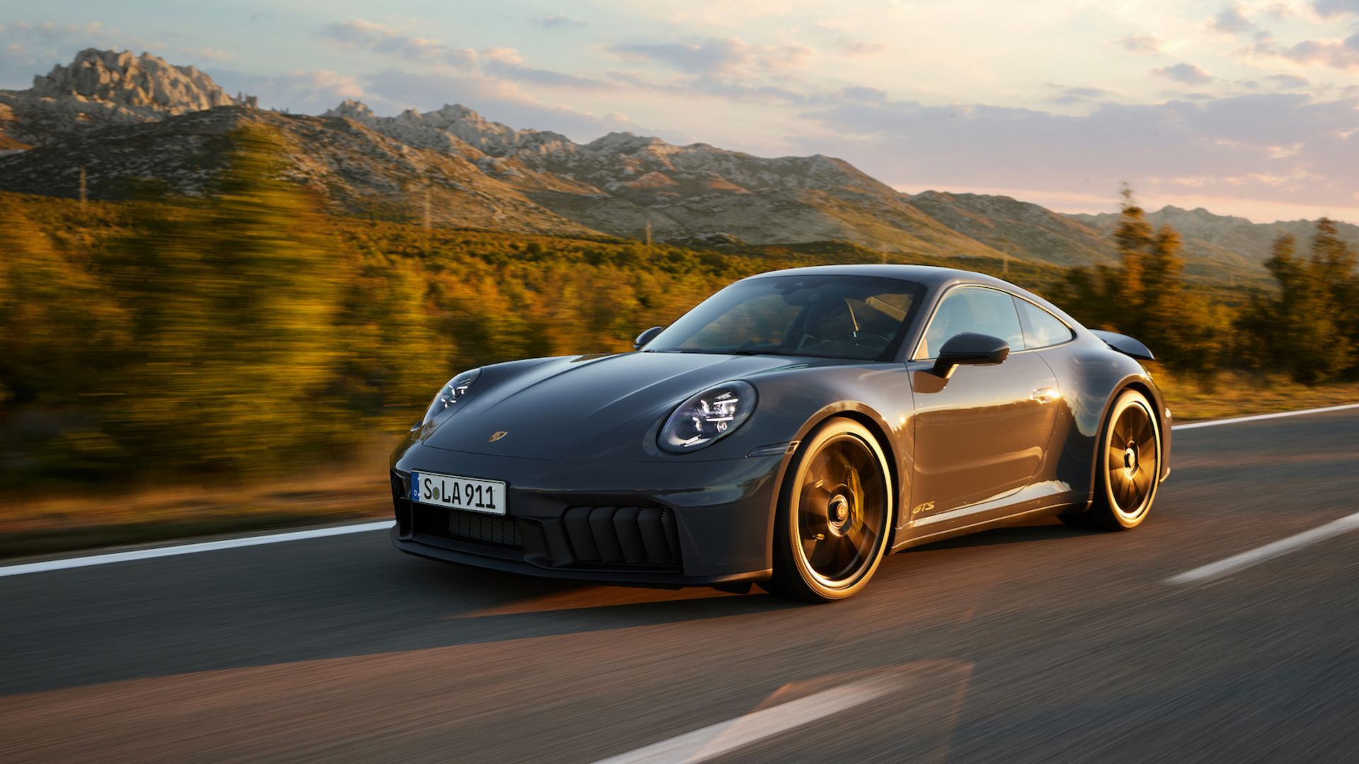Porsche 911: Υβριδική ανανέωση