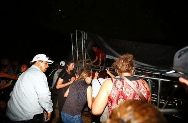 Μεξικό: Ένα παιδί ανάμεσα στους τουλάχιστον εννέα νεκρούς μετά την κατάρρευση σκηνής σε προεκλογική συγκέντρωση