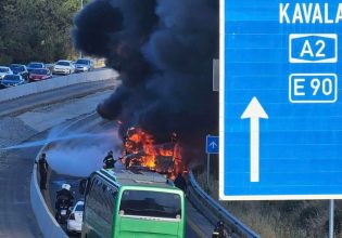 Θεσσαλονίκη: Στις φλόγες λεωφορείο του ΟΑΣΘ – Κλειστό το ρεύμα προς δυτικά