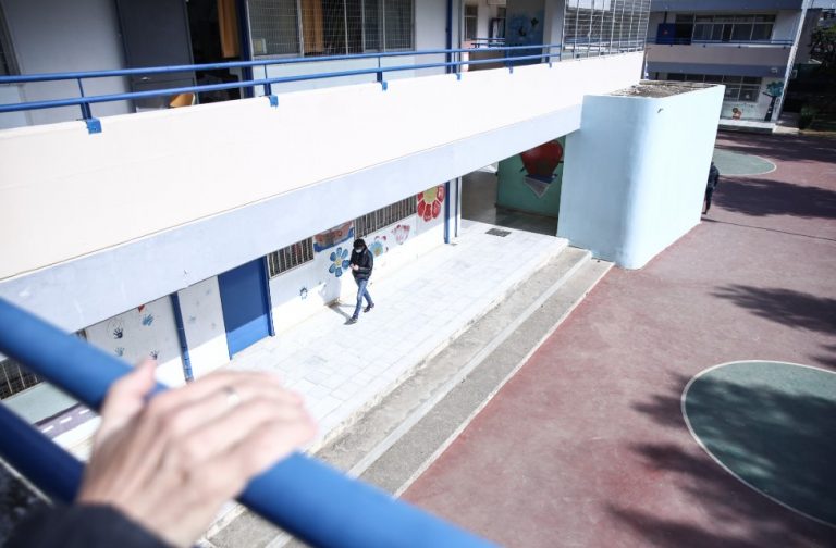 Αυτό είναι το απειλητικό email που στάλθηκε το πρωί σε 35 σχολεία της Αττικής – «Ο θάνατος σάς περιμένει μαζί μας»