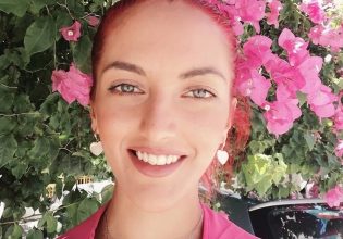 Γυναικοκτονία στους Αγ. Αναργύρους: Βαρύ το κλίμα στο μνημόσυνο της Κυριακής Γρίβα