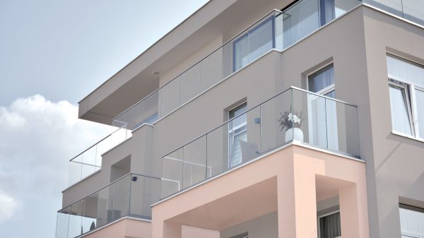 Πώς να αναβαθμίσετε το κτίριο σας ενεργειακά και αισθητικά