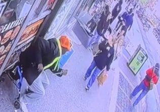 Νέα Υόρκη: Δέχθηκε επίθεση με μαχαίρι μπροστά στα μάτια της κόρης της – «Αυτός ο άντρας θα επιτεθεί ξανά»
