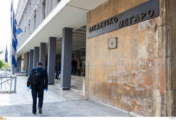 Οκτώ χρόνια και 9 μήνες, η ποινή για τον 35χρονο από τη Θεσσαλονίκη που πέρυσι δολοφόνησε τη μητέρα του