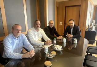 Συνάντηση Δημάρχου Πειραιά Γιάννη Μώραλη με τον Υπουργό Ψηφιακής Διακυβέρνησης Δημήτρη Παπαστεργίου