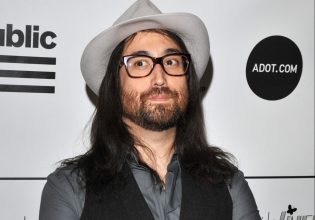 Ο γιος του Λένον λέει πως ο Πρίγκιπας Χάρι είναι «ηλίθιος και άξιος κοροϊδίας»