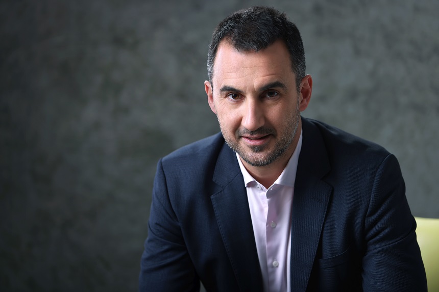 Αλέξης Χαρίτσης: «Είσαι στο μυαλό, κάτι μαγικό!»