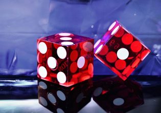 Ερευνα: Ένας στους τρεις Έλληνες παίζουν τυχερά παιχνίδια τουλάχιστον μια φορά την εβδομάδα