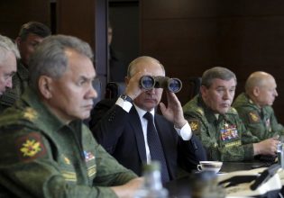 BBC: Η «σκιά» του Πριγκόζιν πλανάται πάνω από το Κρεμλίνο – Τι δείχνει η στρατιωτική «εκκαθάριση» του Πούτιν