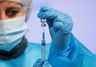 Καρκίνος: Χιλιάδες ασθενείς του βρετανικού ΕΣΥ θα λάβουν εξατομικευμένα εμβόλια