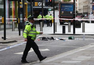 Βρετανία: Ένοπλος άνοιξε πυρ σε εστιατόριο – Τέσσερις τραυματίες, ανάμεσά τους ένα 9χρονο κορίτσι