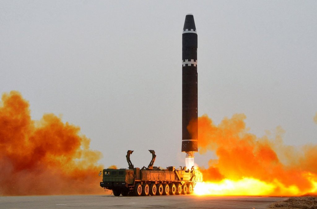 Πυρηνικά όπλα: Ρωσία και Κίνα καλούνται να μην αφήσουν στην ΑΙ το κόκκινο κουμπί