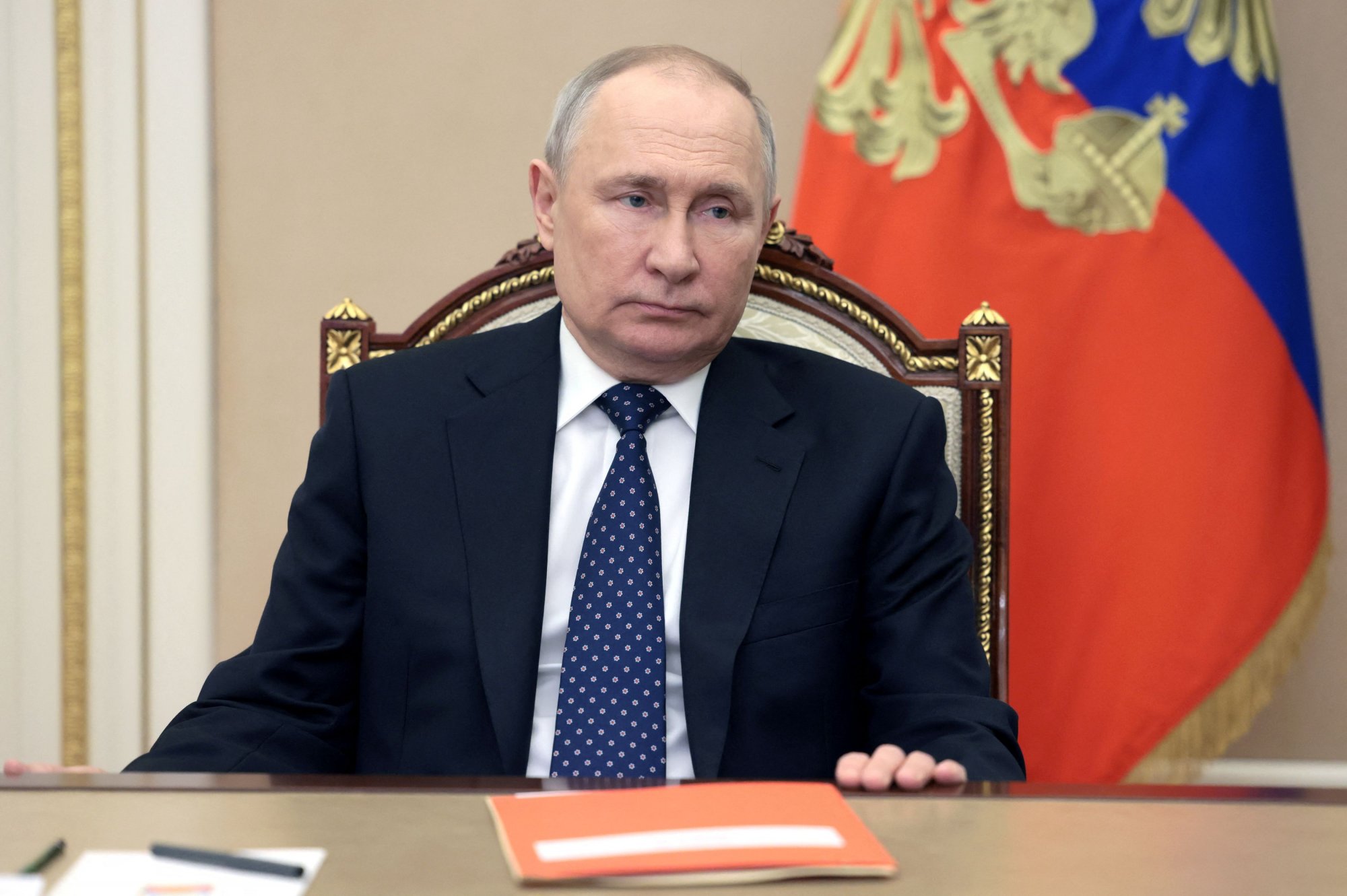 Βλαντιμίρ Πούτιν: Τι θα κάνει η Δύση με την ορκωμοσία του; - Κίεβο: Μην τον αναγνωρίζετε νόμιμο πρόεδρο