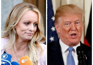 Το ραντεβού στο ξενοδοχείο και οι σατέν πιτζάμες του Τραμπ – Ολα όσα κατέθεσε η Ντάνιελς