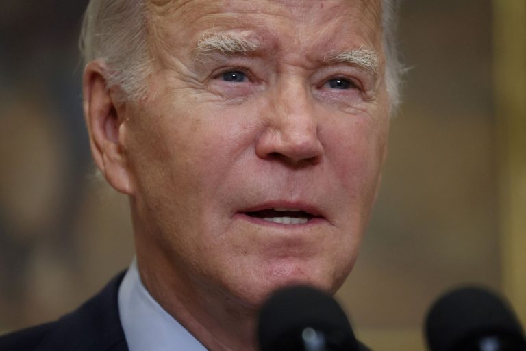 Τζο Μπάιντεν: Περισσότεροι από 50 Δημοκρατικοί του ζητούν να αποτρέψει την εισβολή του Ισραήλ στη Ράφα