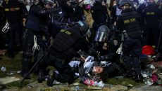 Καλιφόρνια: Άγριες συγκρούσεις της αστυνομίας με τους φοιτητές στο UCLA
