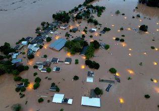 Βραζιλία: Σφοδρές βροχοπτώσεις και πλημμύρες στα νότια της χώρας