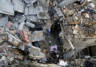 Ισραήλ: Ο στρατός ελέγχει το πέρασμα της Ράφα – Στον «αέρα» η ανθρωπιστική βοήθεια στη Γάζα