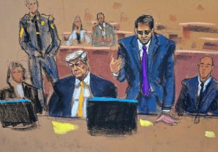 Ντόναλντ Τραμπ: Κόλαφος η κατάθεση της Στόρμι Ντάνιελς – «Ο κ. Τραμπ δεν φορούσε προφυλακτικό»