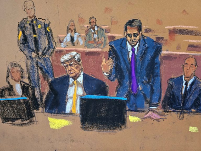 Ντόναλντ Τραμπ: Κόλαφος η κατάθεση της Στόρμι Ντάνιελς – «Ο κ. Τραμπ δεν φορούσε προφυλακτικό»