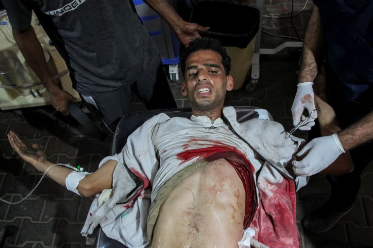 Γάζα: «Οι άνθρωποι στη Ράφα είναι πιόνια σε παιχνίδι σκάκι ανάμεσα στο Ισραήλ και τις ΗΠΑ»