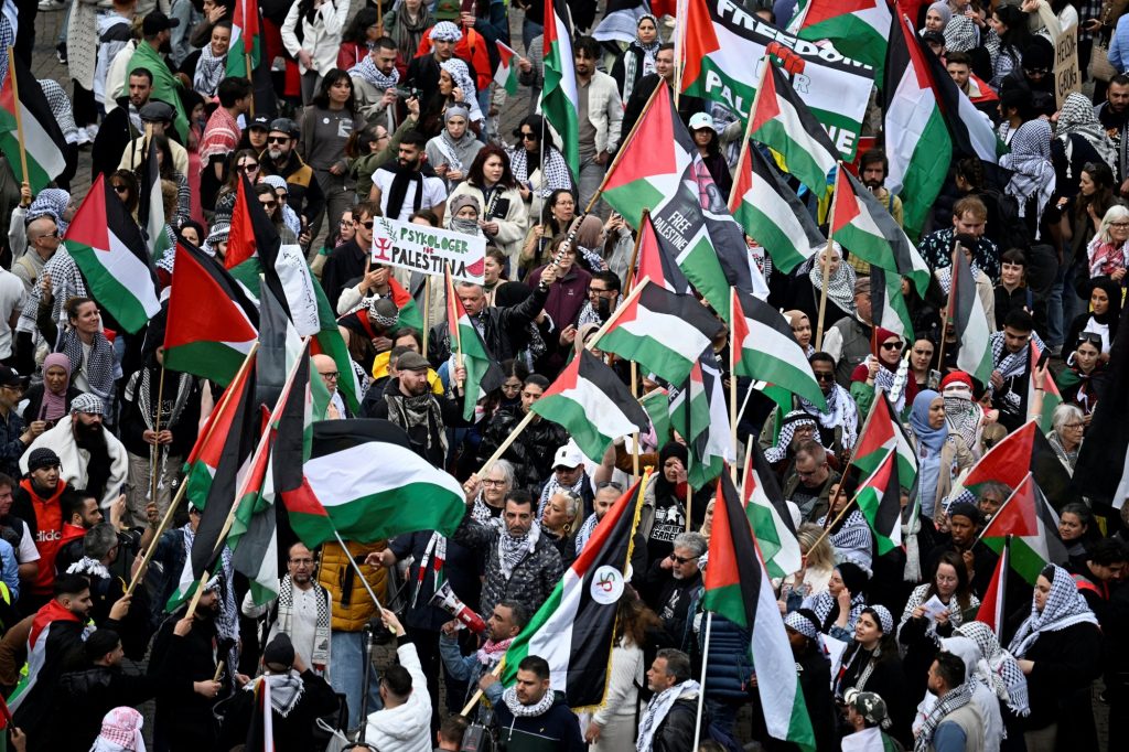 ΣΥΡΙΖΑ: Σημαντική εξέλιξη η αναγνώριση του κράτους της Παλαιστίνης από Ισπανία, Ιρλανδία, Νορβηγία