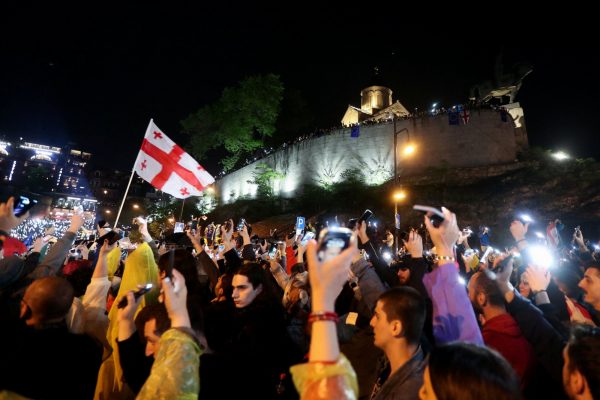 Γεωργία: Στους δρόμους ξανά χιλιάδες κόσμου - Διαμαρτυρίες για το νομοσχέδιο περί «ξένων πρακτόρων»