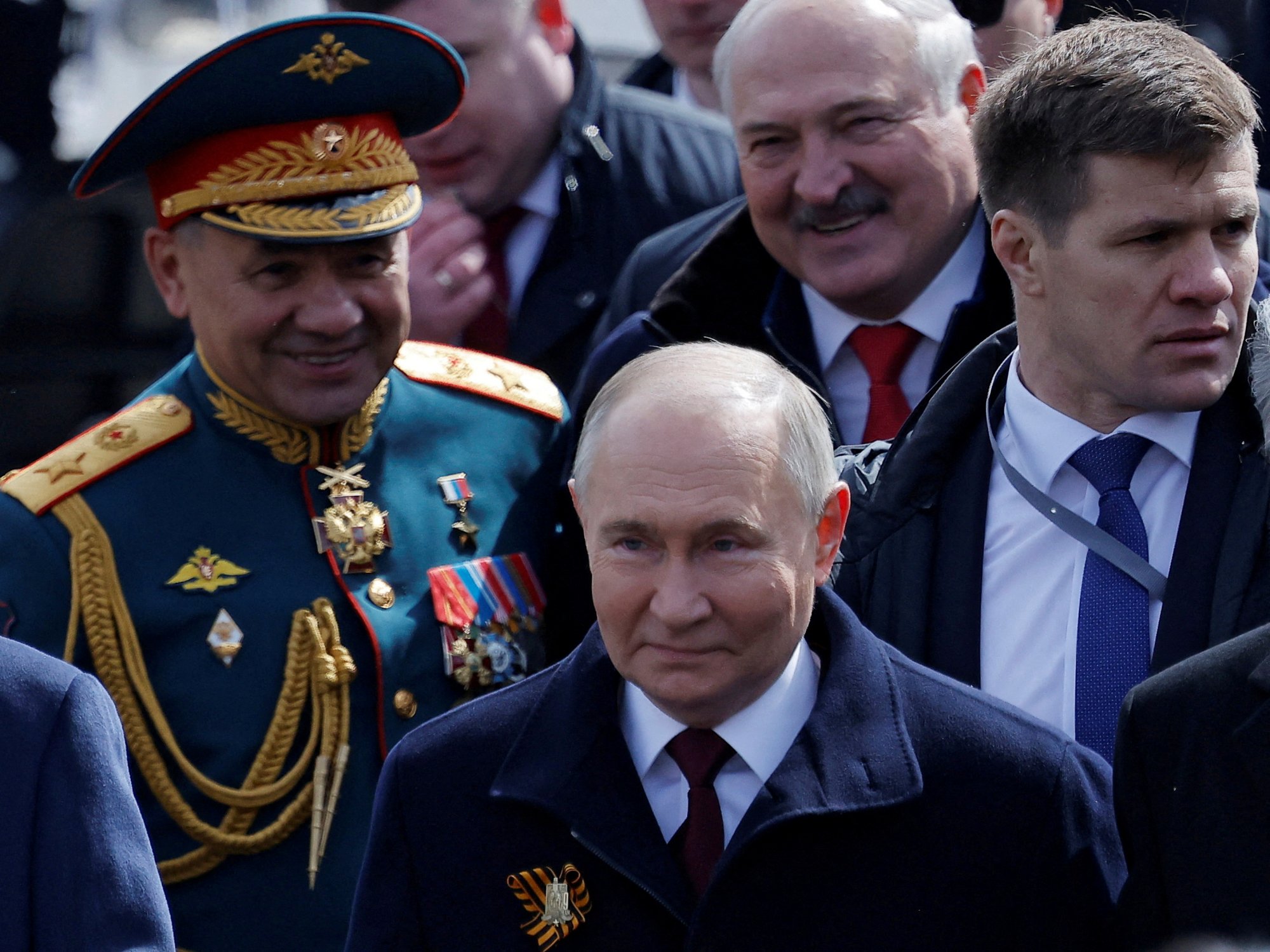 Βόμβα Πούτιν: Απέπεμψε τον Σοϊγκού - Αυτός είναι ο διάδοχός του