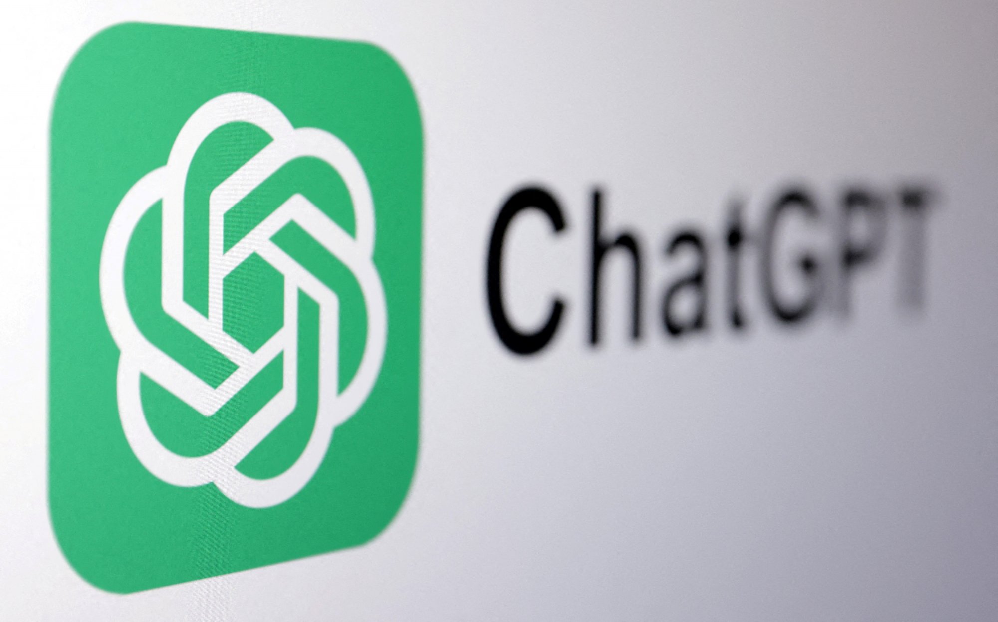 ChatGPT: Το chatbot αποκτά πρόσβαση στη Wall Street Journal και τους Times