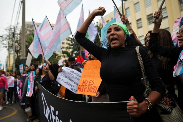 Περού: Νέος νόμος που χαρακτηρίζει τα τρανς άτομα ως «ψυχικά άρρωστα» προκαλεί μαζικές διαμαρτυρίες