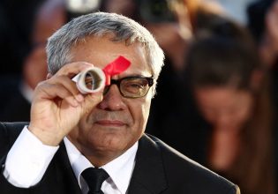 «Μη φοβάστε»: Εξόριστος σκηνοθέτης στέλνει ηχηρό μήνυμα από τις Κάννες