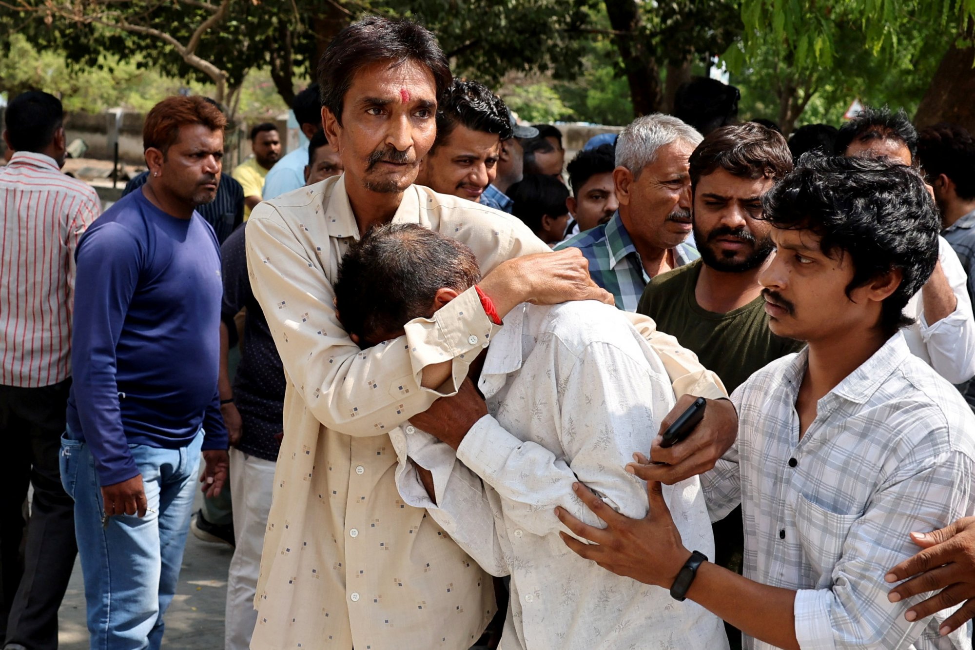 Ινδία: Σε 27 ανήλθαν οι νεκροί από τη φωτιά σε λουνα παρκ, μεταξύ των οποίων τέσσερα μικρά παιδιά