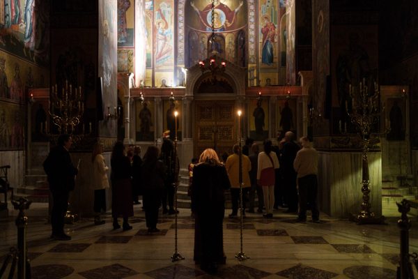 Θεσσαλονίκη: Διάβασαν στην ομηρική διάλεκτο και σε δώδεκα γλώσσες απόσπασμα του Αναστάσιμου Ευαγγελίου