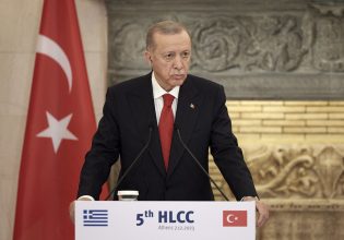 Ερντογάν για ελληνοτουρκικά: Η έγερση ζητημάτων κυριαρχίας δεν βλάπτουν τον διάλογο