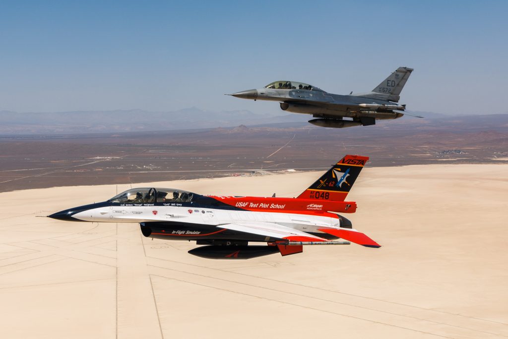 Τεχνητή νοημοσύνη: Πρώτη αερομαχία με F-16 που πετά αυτόνομα χάρη στην ΑΙ